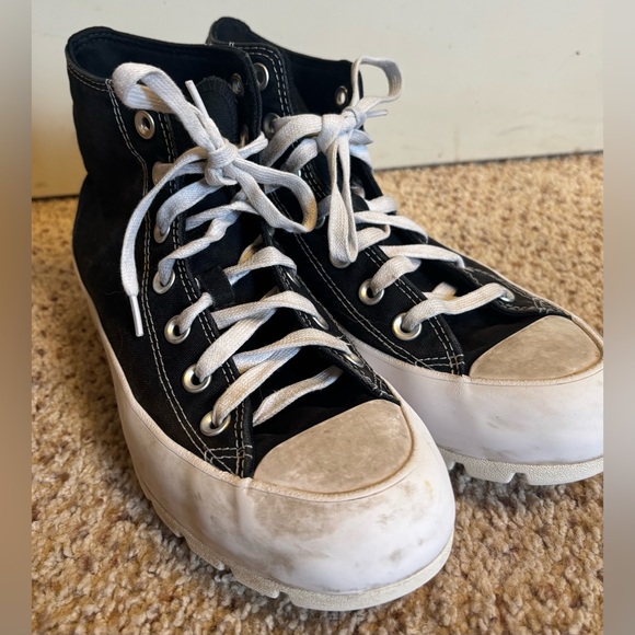 Womens Converse Chuck Taylor All Star Lugged High-Top Sneaker - Black, 7.5 - Picture 2 of 12